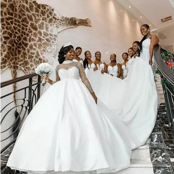  Расшитое мъниста Горния бална рокля Нигерийски сватбена рокля с висока яка и перли, Атласное сватбена рокля с дълъг ръкав, Плюс Размера на Африканските сватбени рокли