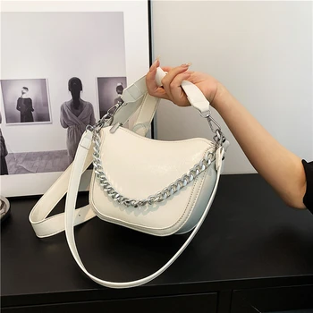  Висококачествен Малък Класически модерен Дамски дизайнерска чанта през рамо с веригата от изкуствена кожа